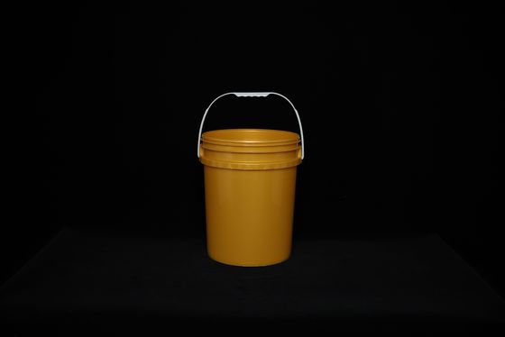 Các thùng nhựa tái sử dụng không chứa BPA với tay cầm để lưu trữ thực phẩm hoặc sơn