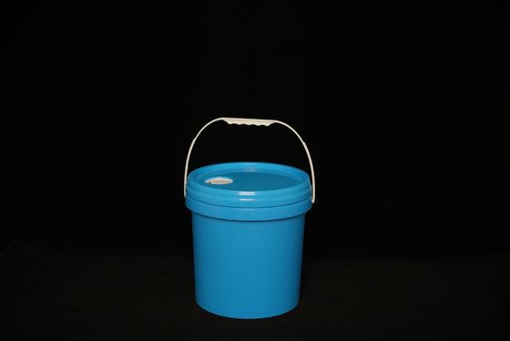 FDA chấp thuận thùng dầu xếp chồng với nắp bề mặt mịn và tay cầm nhẹ để dễ dàng xử lý.